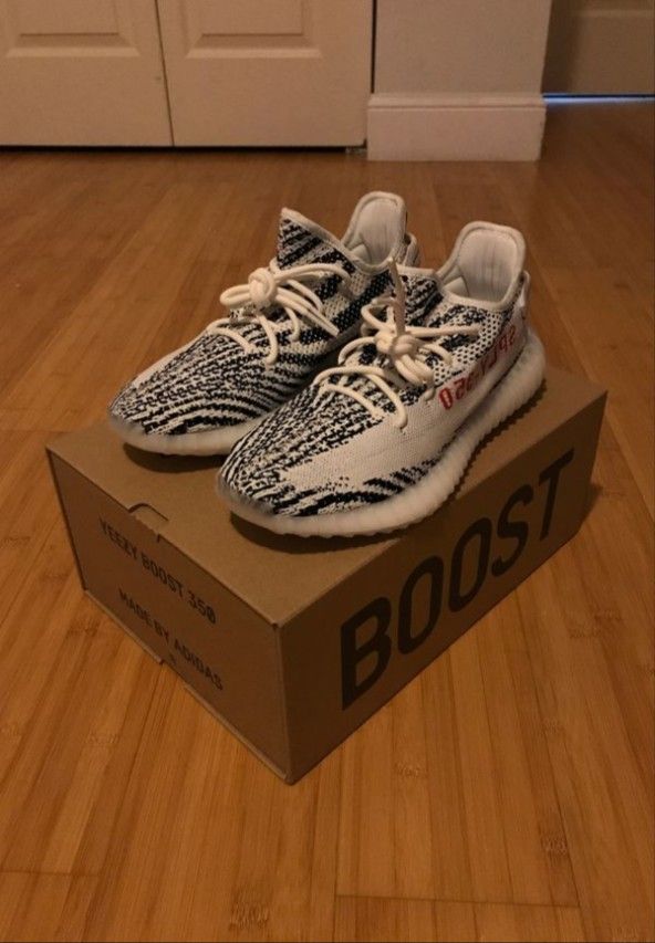 Yeezy Zebra Size 9