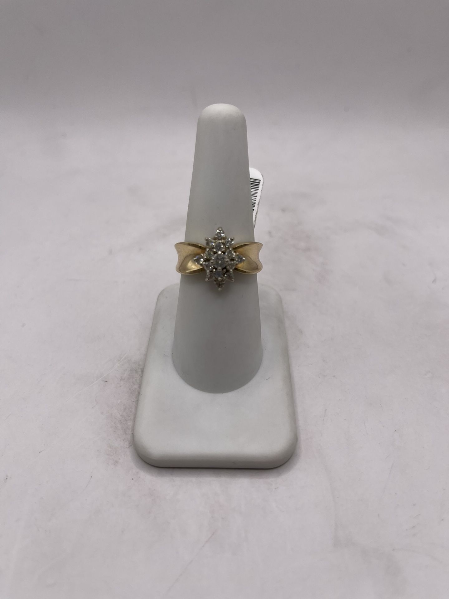 14kt Gold Engagement Style Ring w/ Dia Cluster Design