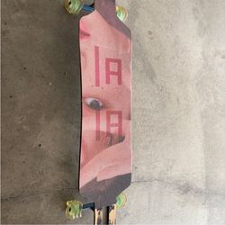 Skateboard MUST GO