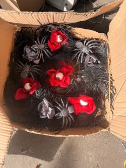 Halloween Spider Wreath with Eyeball Decorations / 2 pieces set