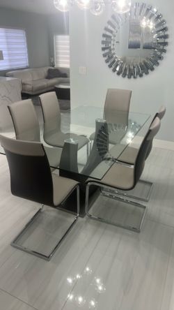 Glass Dinning Table