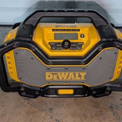 DeWalt Bluetooth Radio DCR025