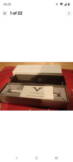 Visconti 'Venus' White Medium Nib Fountain Pen Brand New