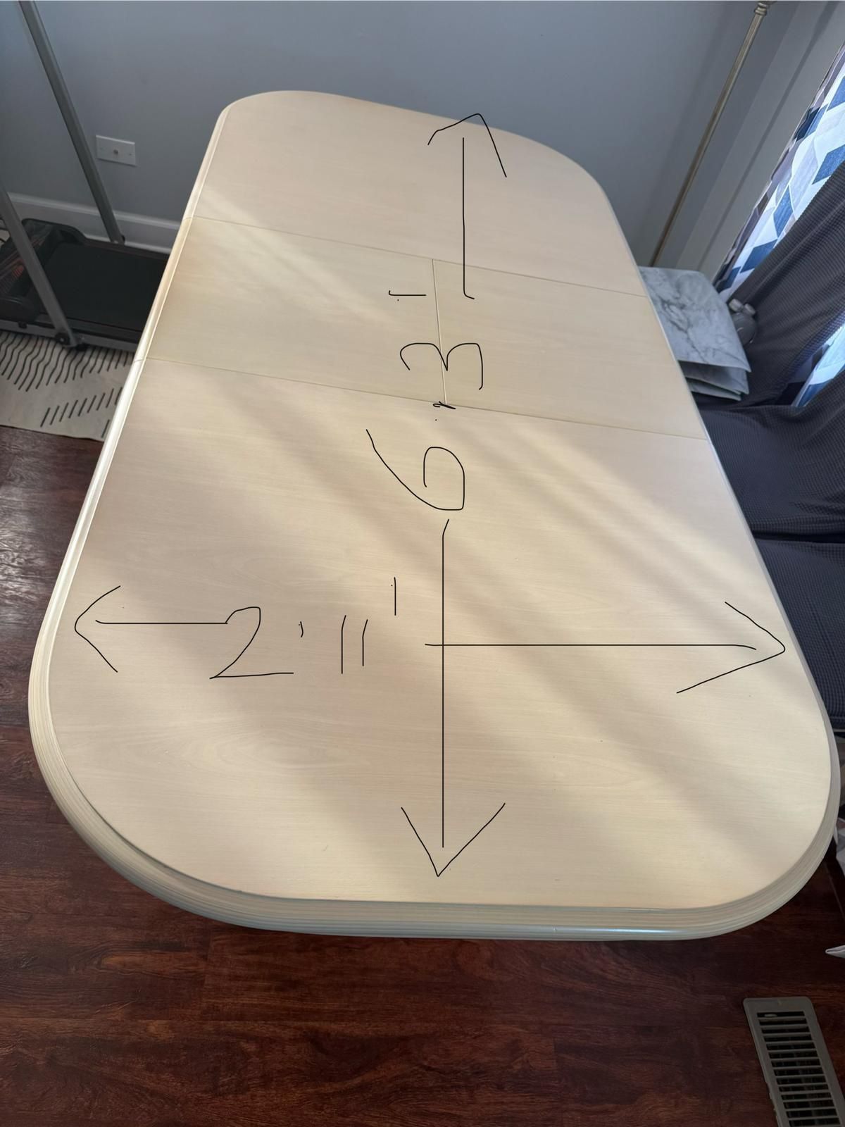 Dining table -Expandable