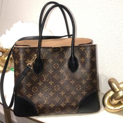 LV Dust Bags for Sale in San Antonio, TX - OfferUp
