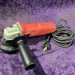 🧰🛠Milwaukee 7 Amp Corded 4-1/2” Angle Grinder w/Sliding Lock-On Switch(NO FLANGE RINGS!)-$40!🛠🧰
