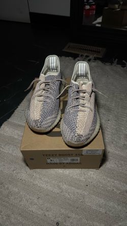 YEEZY BOOST 350 V2  ‘Ash Pearl’ - Size 9 1/2