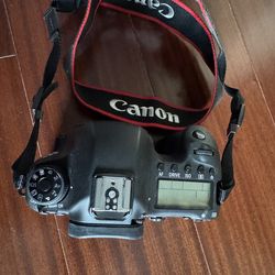 Canon EOS 6D 20.2MP Digital SLR Camera - Black