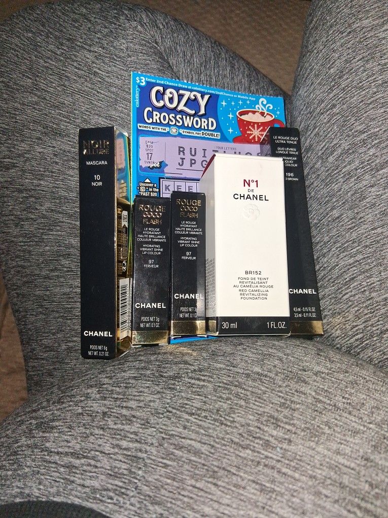 Chanel Cover Up N Lipsticks