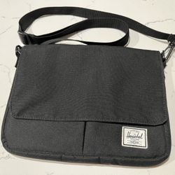 Herschel Shoulder/Crossbody Pouch