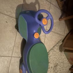 N- 007 Swivel Power Ride On 