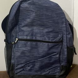 Madison & Dakota 17" backpack denium & green new but no tags 