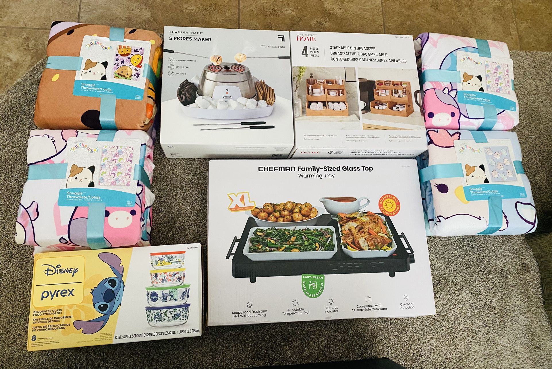 Brand new household goods. Selling as a lot; all for $175. :) (if wanting individual items; blankets are $10 each, Pyrex set is $30, and everything el