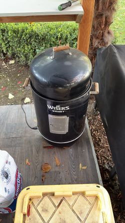 Electric Smoker 
