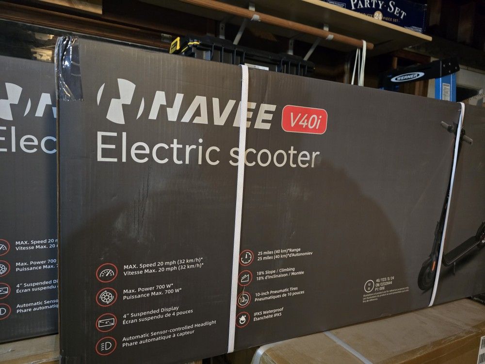 New NAVEE V40i Electric Scooter - Black