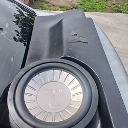 Vantage sub box with 10 inch sub
