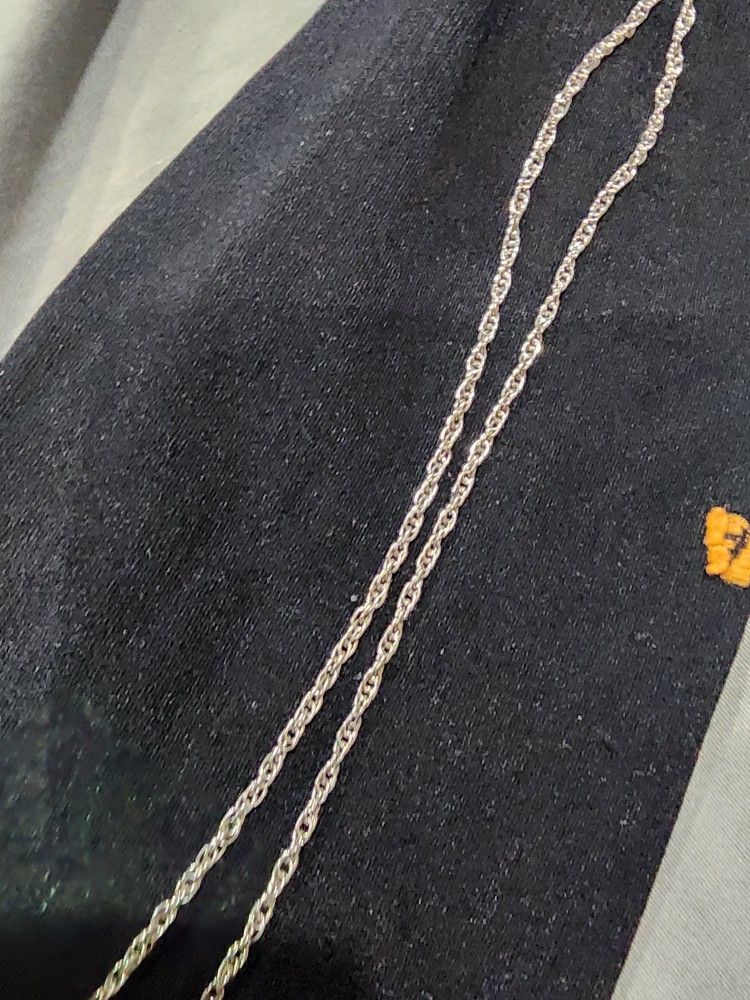 14 K White Gold Chain 18"