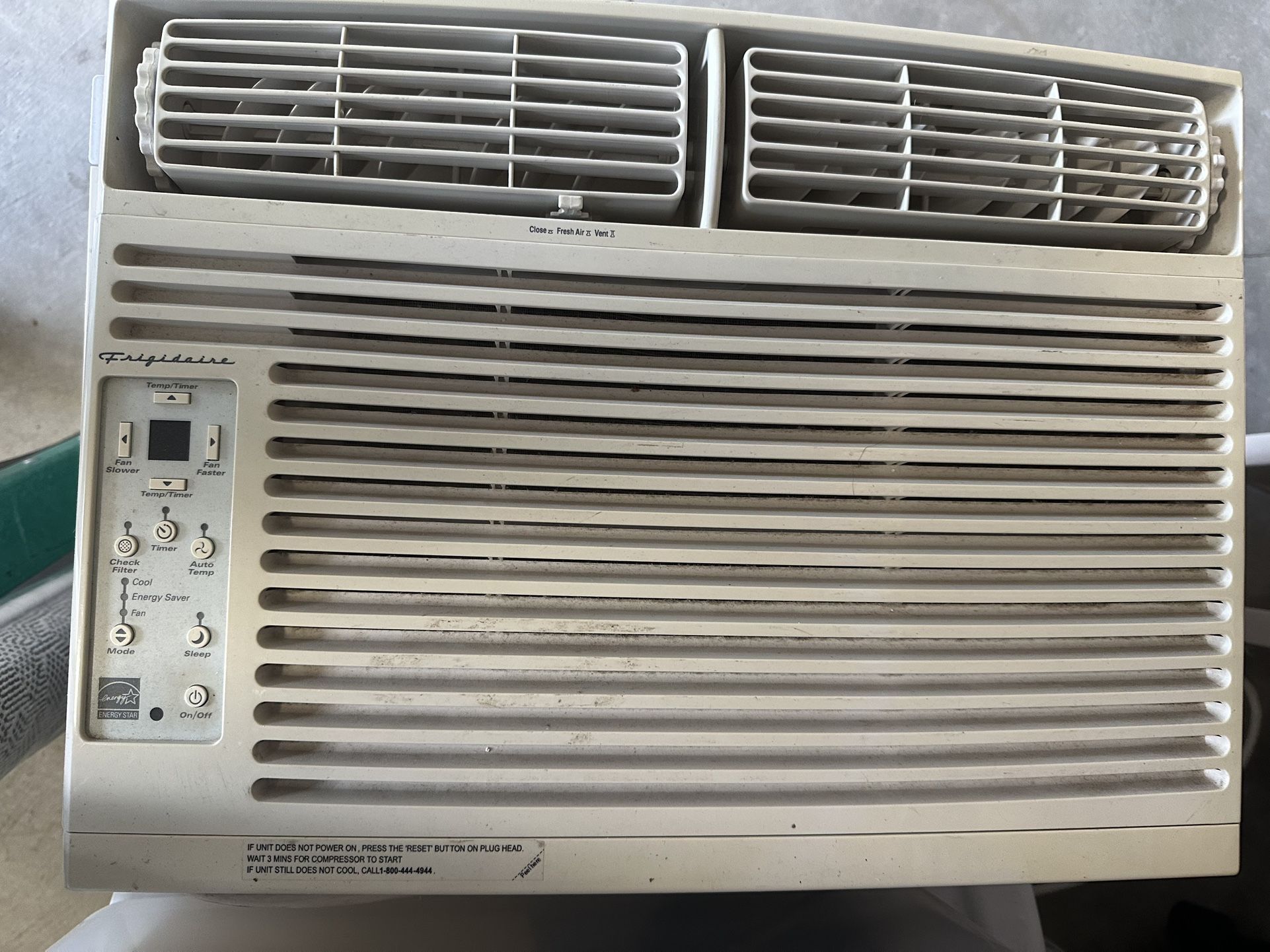 Frigidaire Window AC Unit + Remote