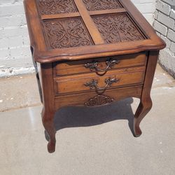 SIDE TABLE