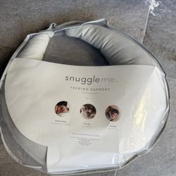 Snuggle Me Feeding Pillow 