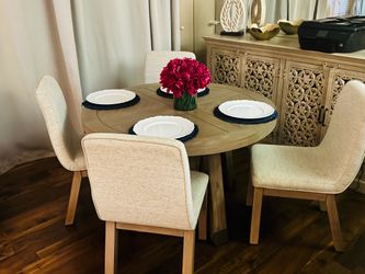 Dining Table and 4 Chairs