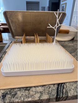 Boon baby bottle drying rack - white