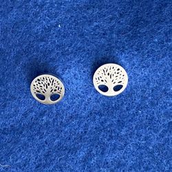 New Handcrafted Tree Of Life Earrings With Free Travel Jewelry Case—