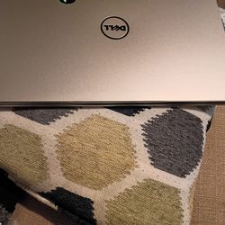 Dell Inspiron Plus 2 Galaxy S7s (Unlocked)