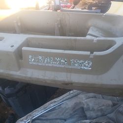 Stealth 1200  Duck Boat/ Fishing  W/Fish Finder$ Troll Motor