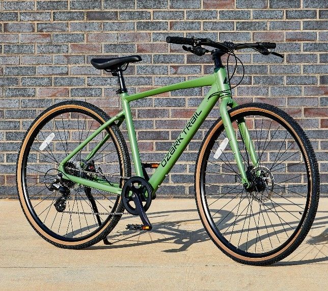 Brand new Ozark Trail 700C G.1 Explorer Flat Bar Gravel Bike, Medium Frame