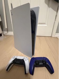 Ps5 with two controllers