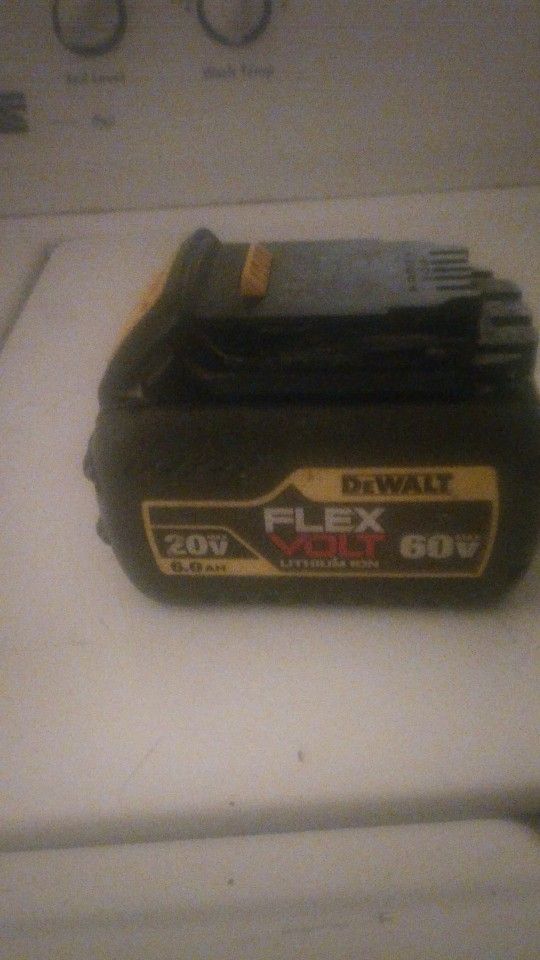Dewalt 20volt Max Flex Volt 6AH 60volt Max