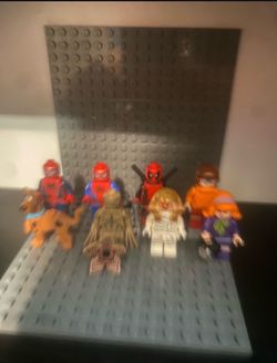 Lego minifigs
