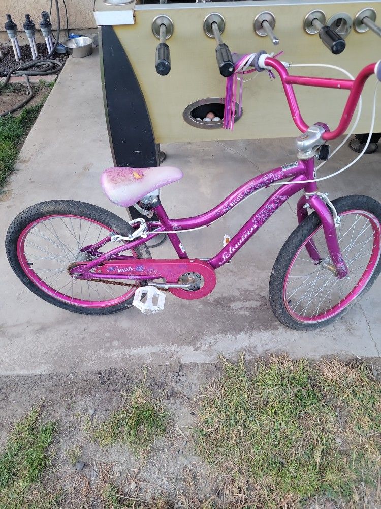 Girl Schwinn Bike