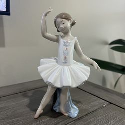 Lladro Limited Collection Figurine - Little Ballerina Girl 8126