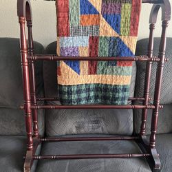Expresso Quilt Rack