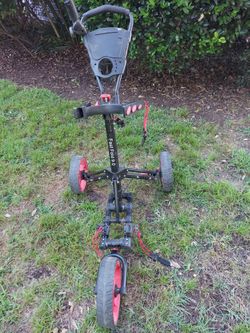 Push golf cart with 3 wheels $50 each