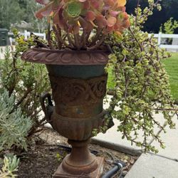 Cast Iron Urn Planter 
