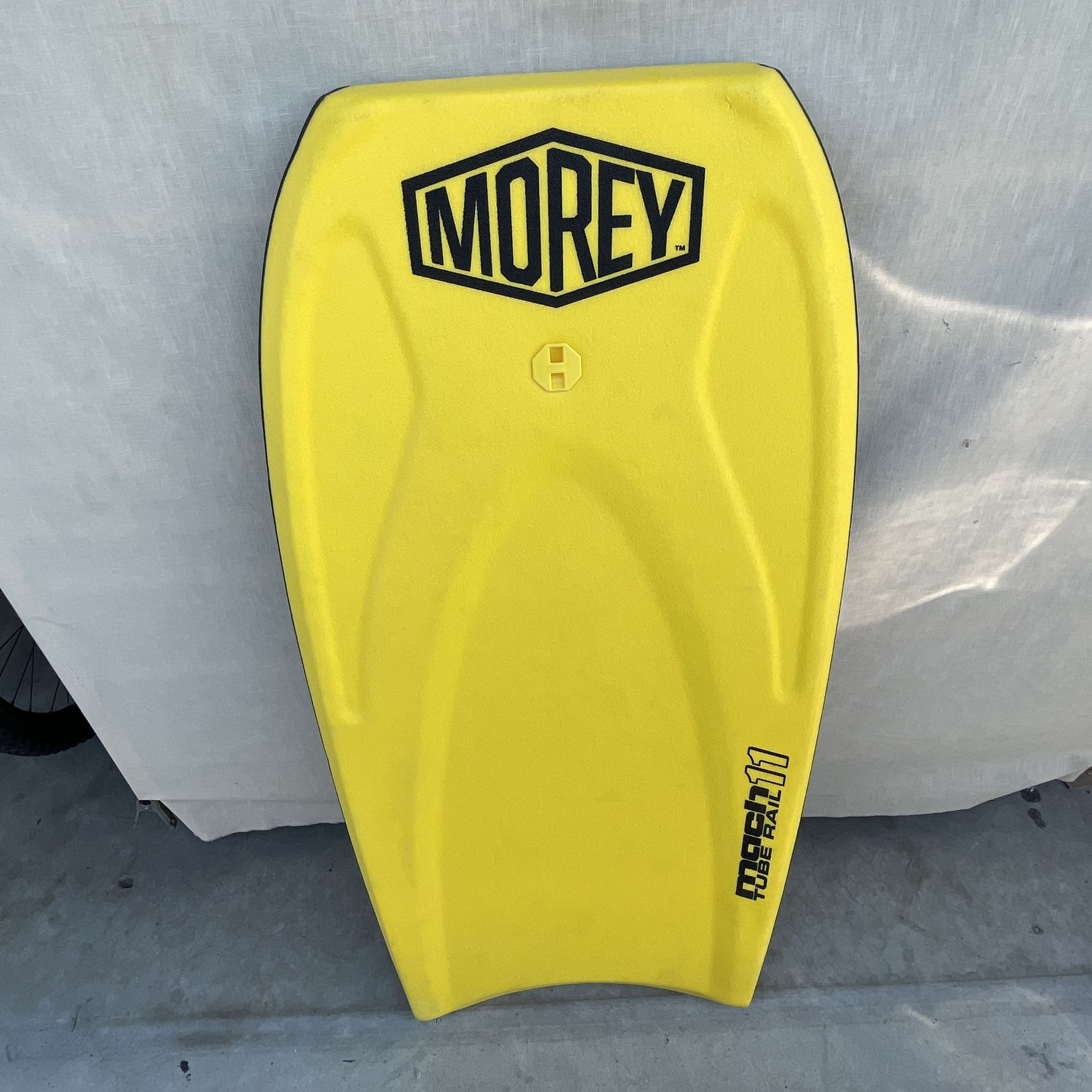 MOREY MACH 11 TUBE RAIL BOOGIE BOARD