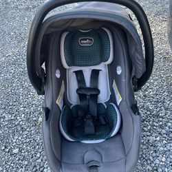 Evenflo LiteMax Infant Car seat 