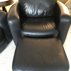 Leather Love seat, Chair and ottoman 