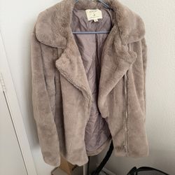 Fuzzy Jacket M