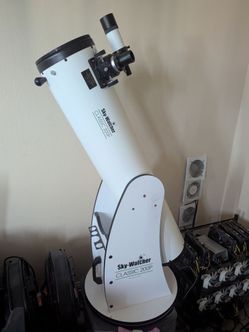 8 inch Skywatcher Dobsonian 200 Telescope 🔭
