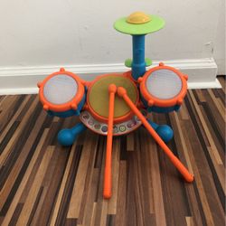 Toy VTech KidiBeats Drum Set