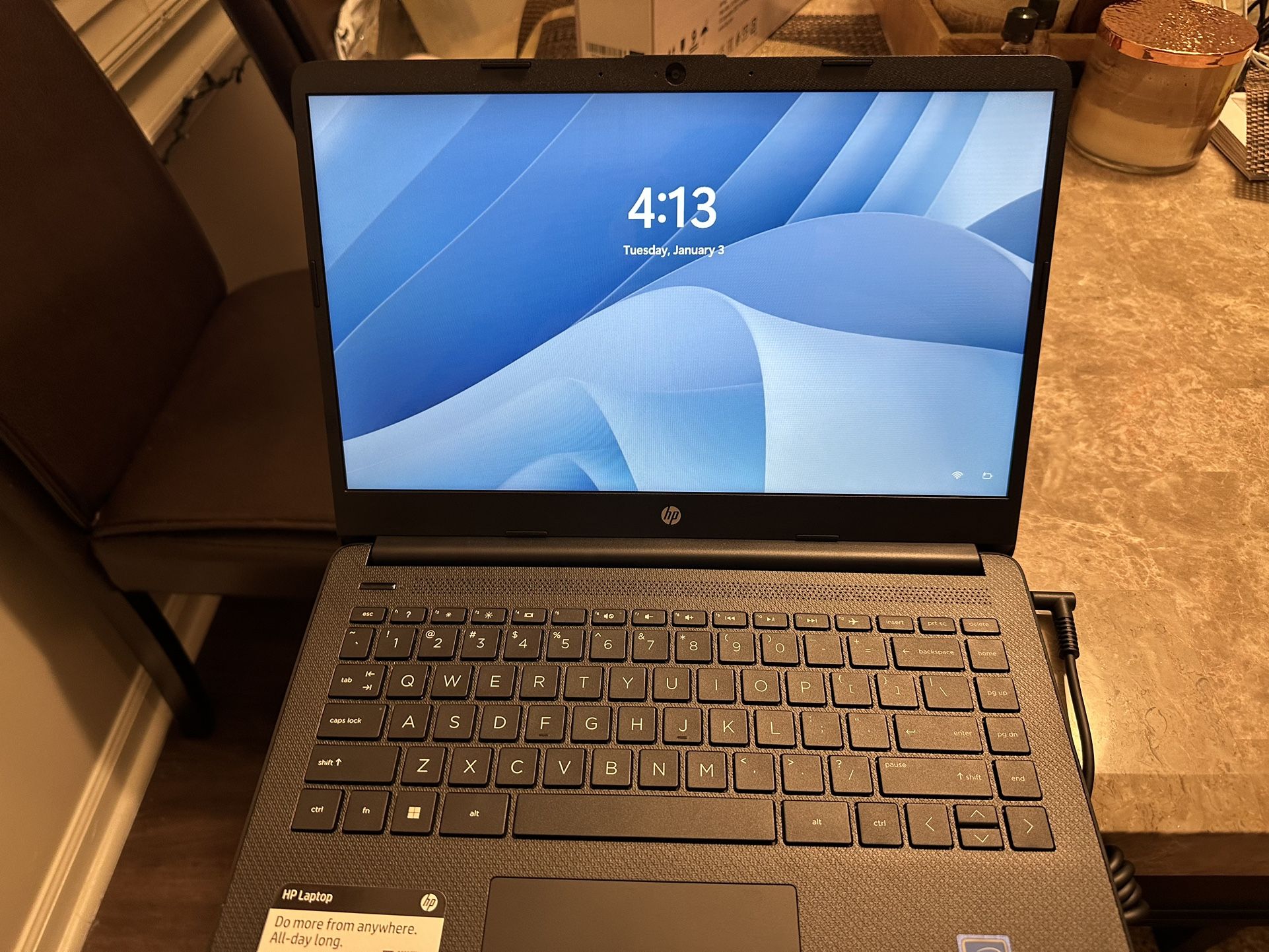 HP LAPTOP 14INCH SCREEN!!