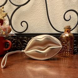 Eudora Golden Lips Wristlet Bag