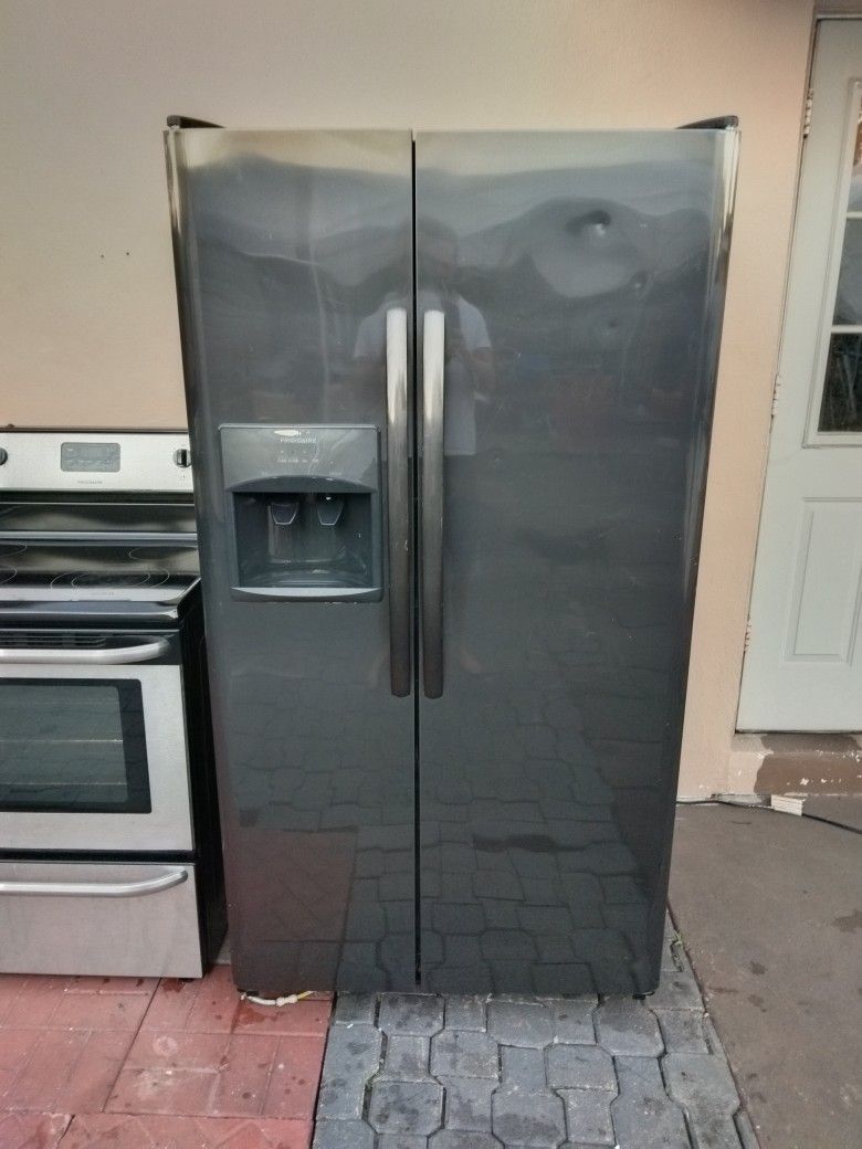 Frigidaire Refrigerator