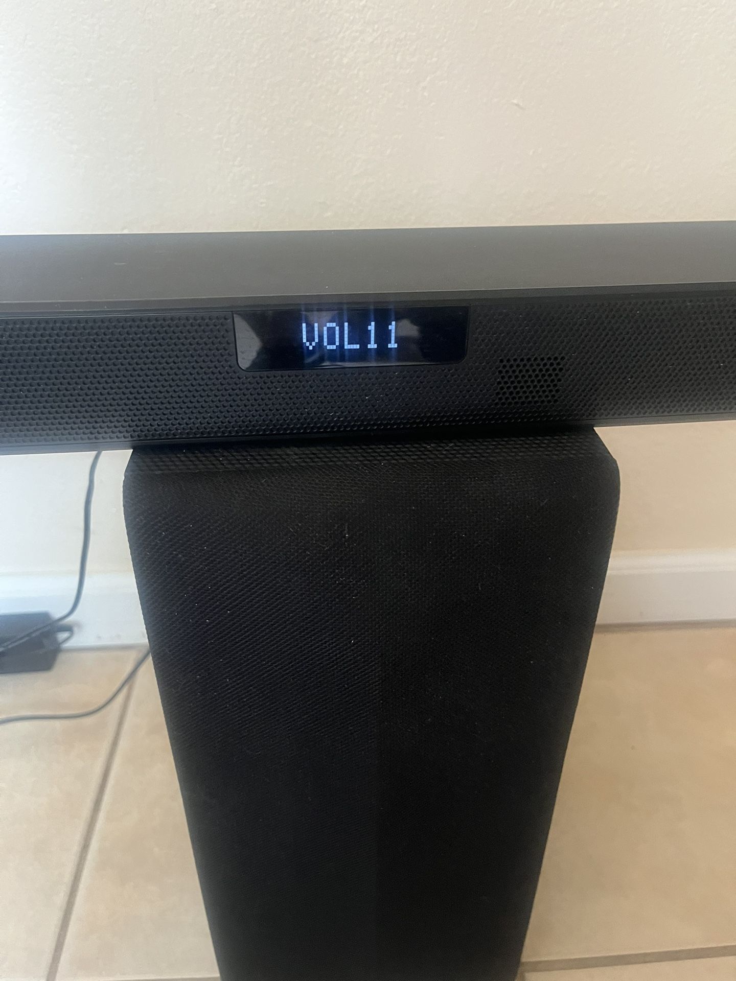 LG Sound Bar And Subwoofer 🔊