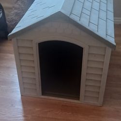 Medium Size Dog House 