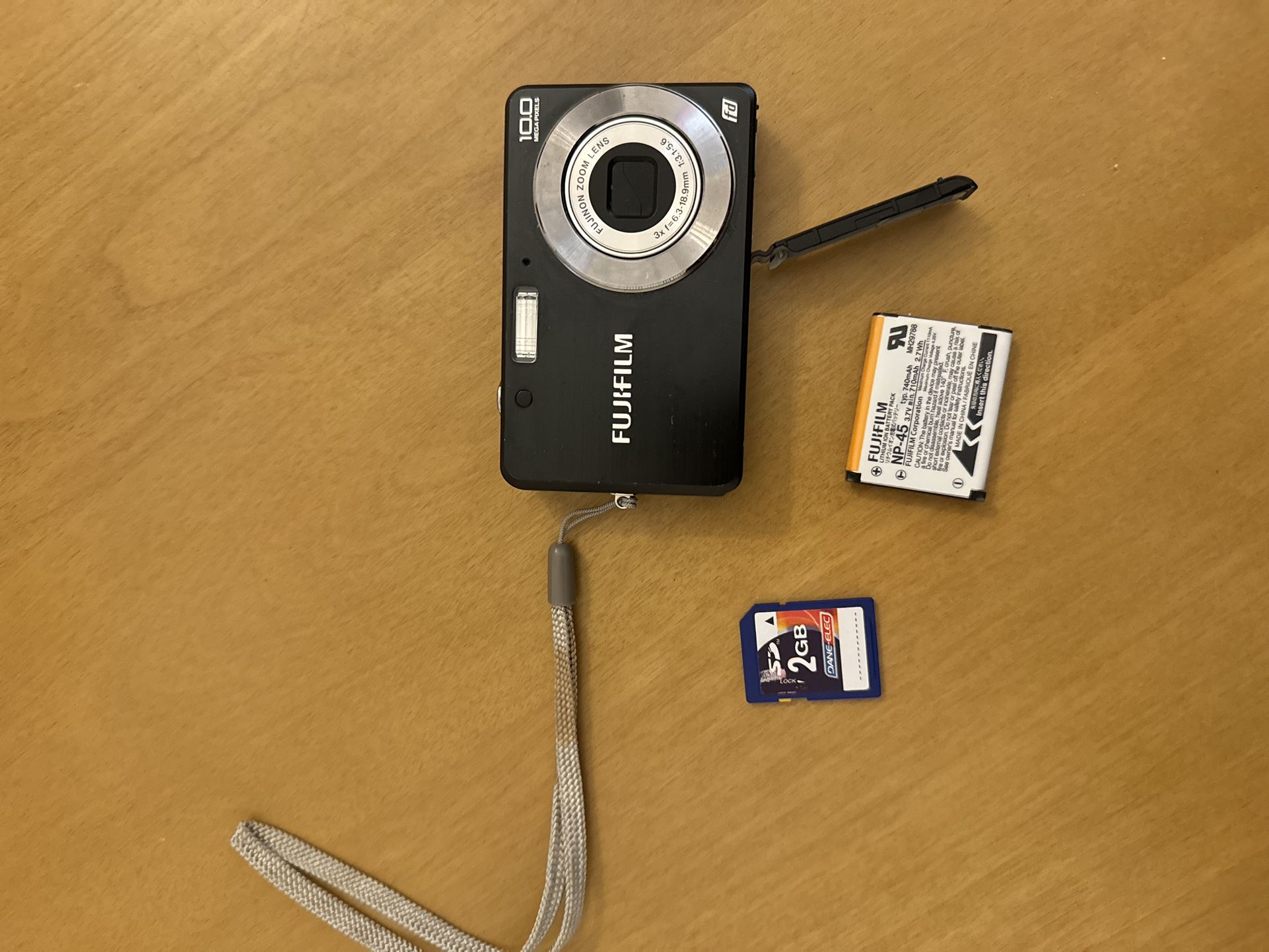 Fujifilm FinePix J Series J20 10.0MP Digital Camera - Black Battery & SD Card